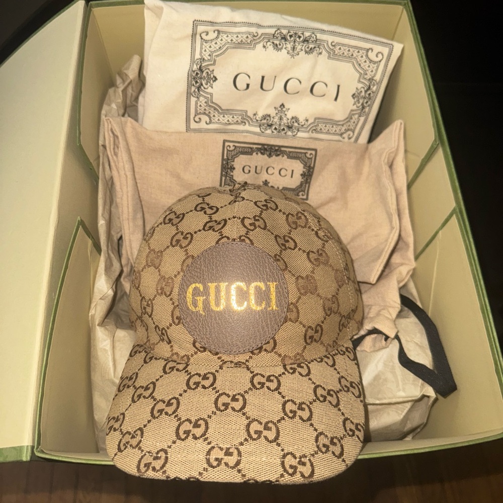 BRAND NEW Gucci Brown Monogram Cap with Logo